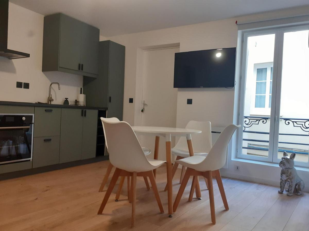 Saint-Germain-En-Laye: Grand Studio En Centre Ville A 2 Minutes Du Rer المظهر الخارجي الصورة